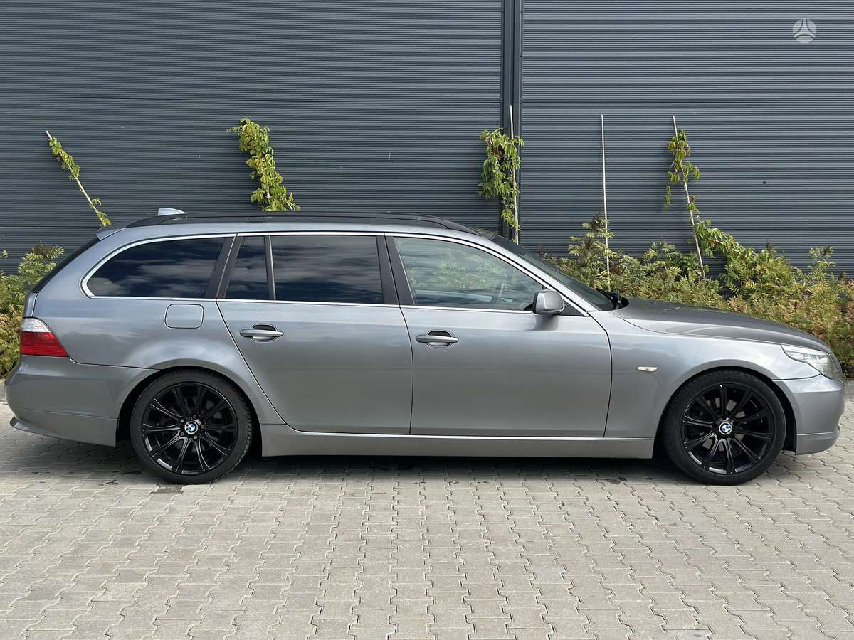 BMW 520, 2.0 l., wagon