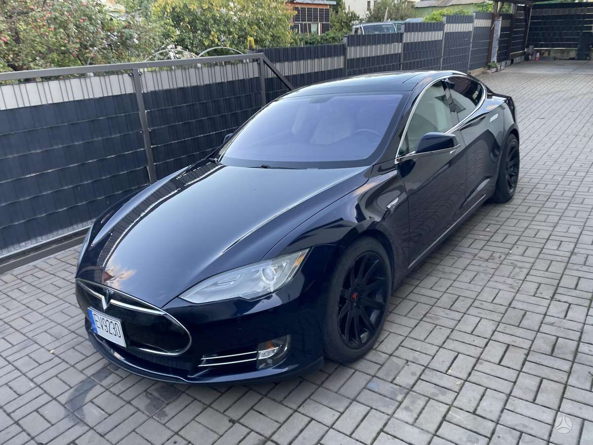 Tesla Model S, 85 кВт·ч, Седан