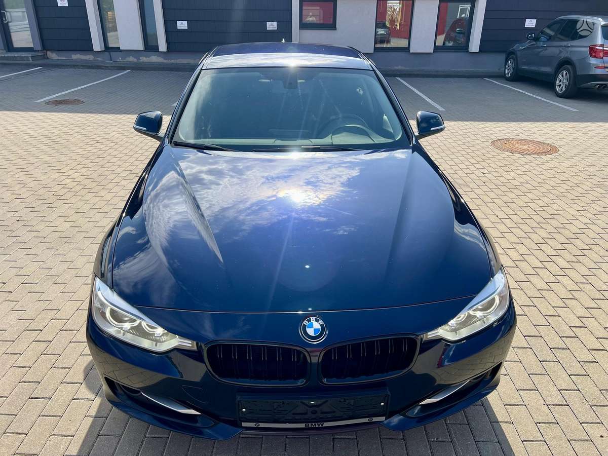 BMW 320, 2.0 l., Седан