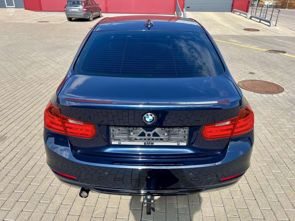 BMW 320, 2.0 l., Седан