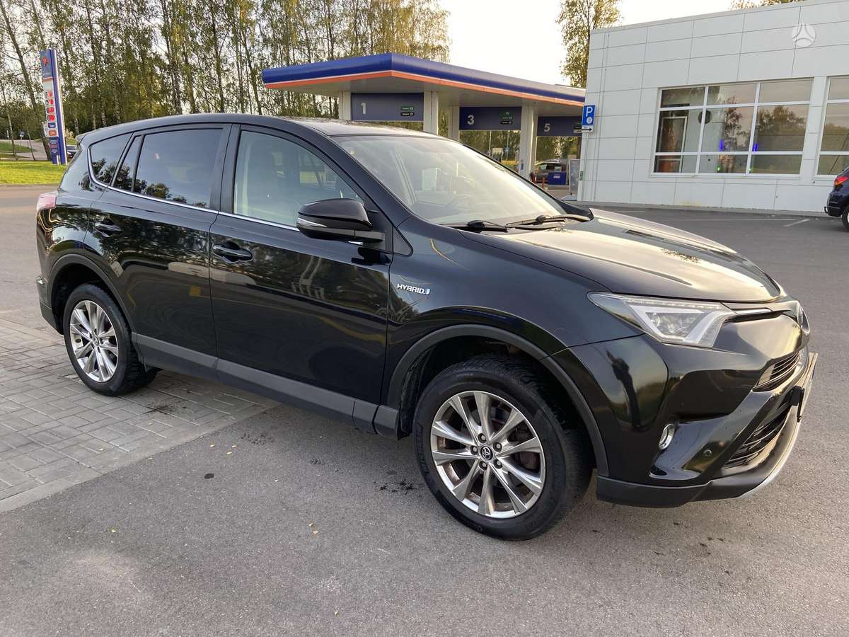 Toyota RAV4 - 6