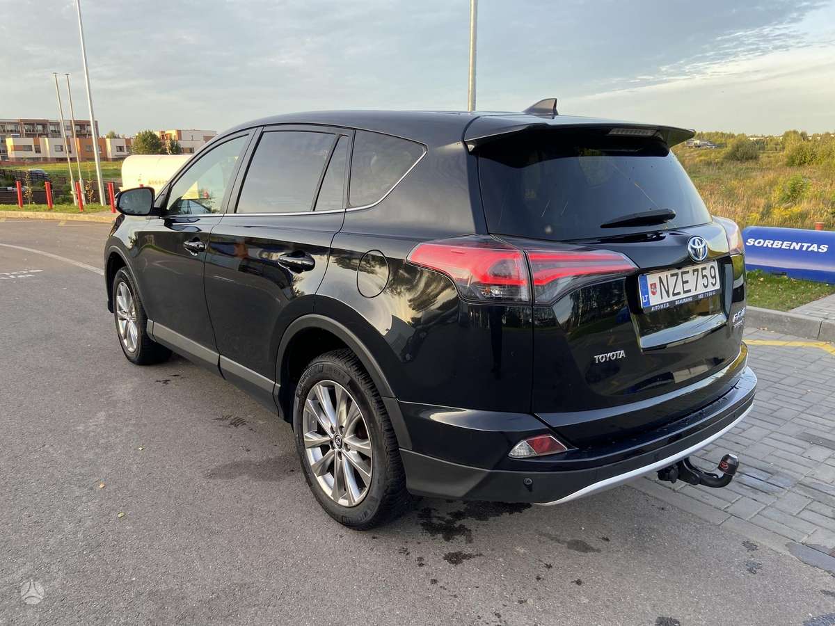 Toyota RAV4 - 9