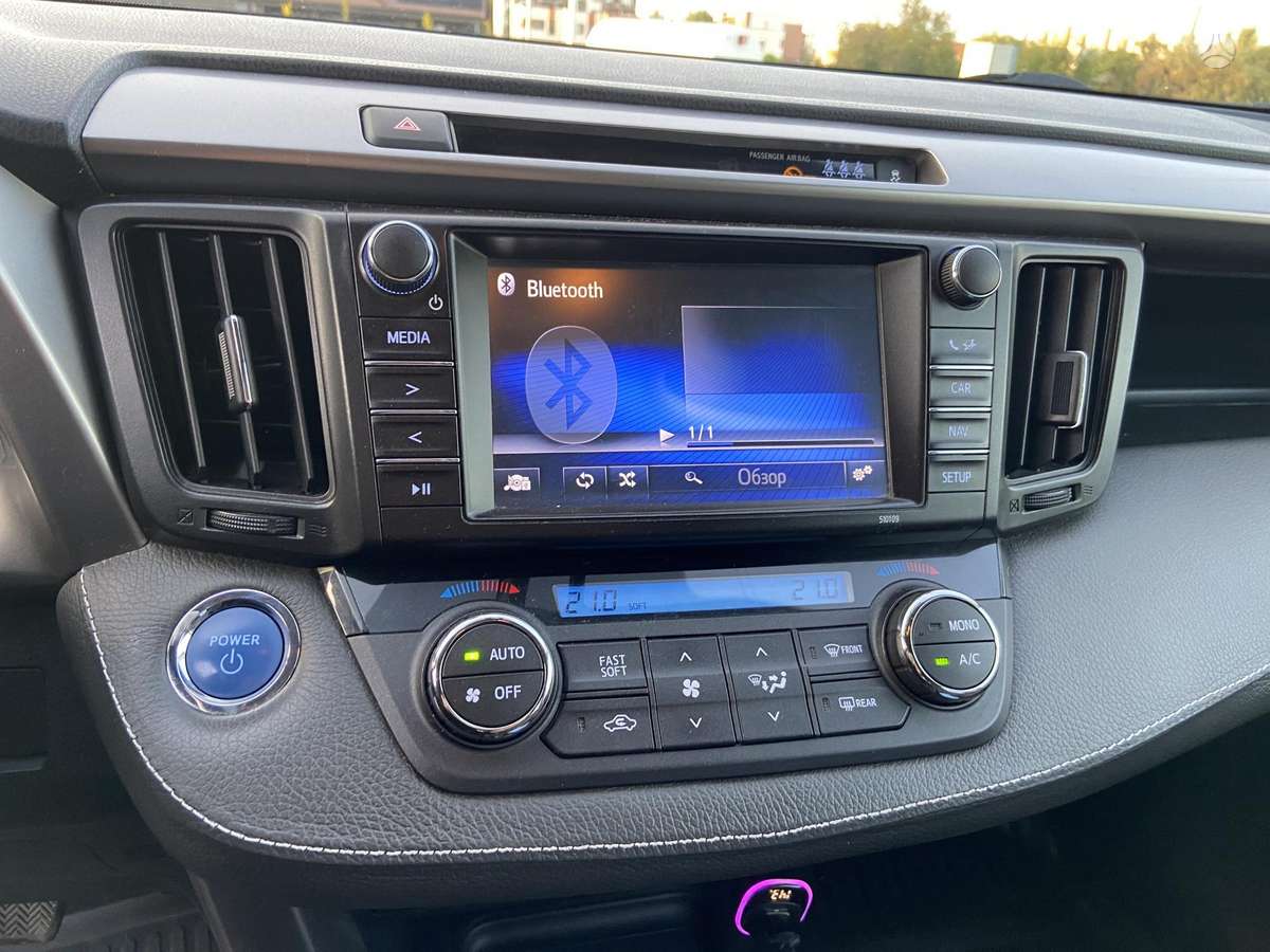 Toyota RAV4 - 12