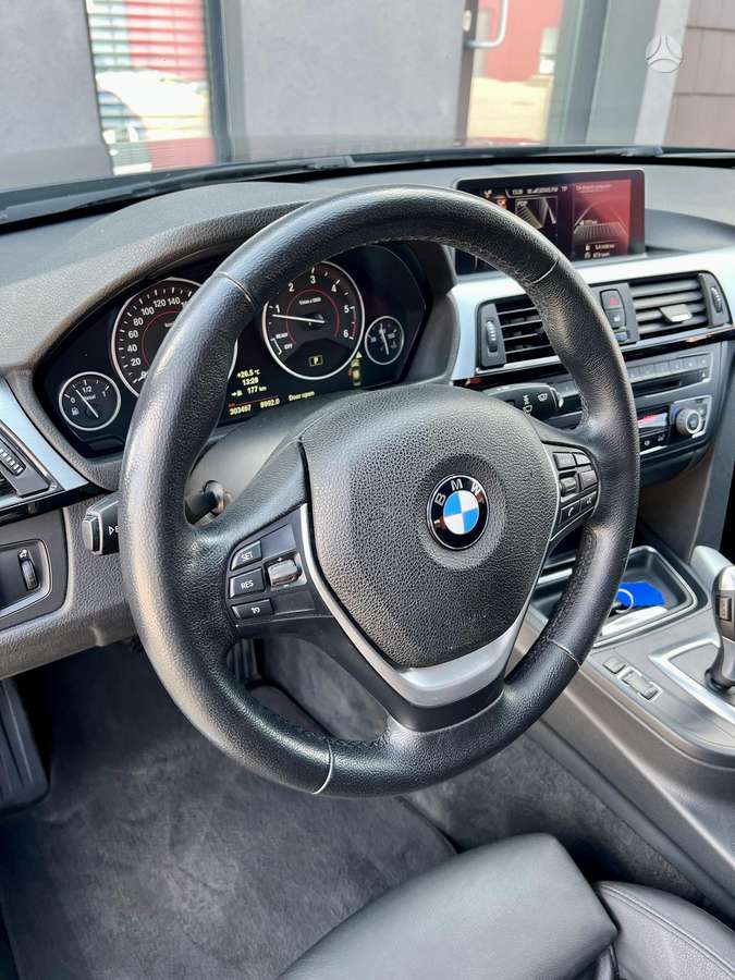 BMW 320, 2.0 l., Седан