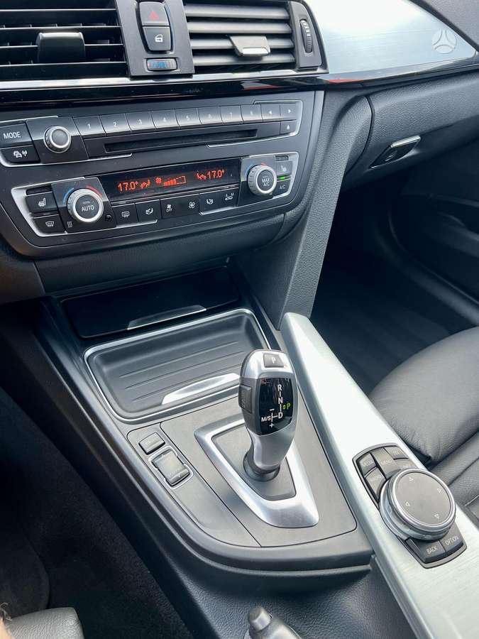 BMW 320, 2.0 l., Седан