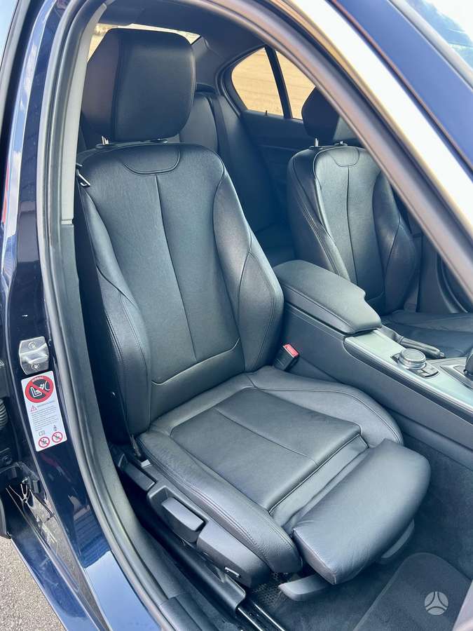 BMW 320, 2.0 l., Седан