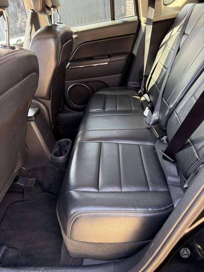 Jeep Compass, 2.1 l., off-road / crossover