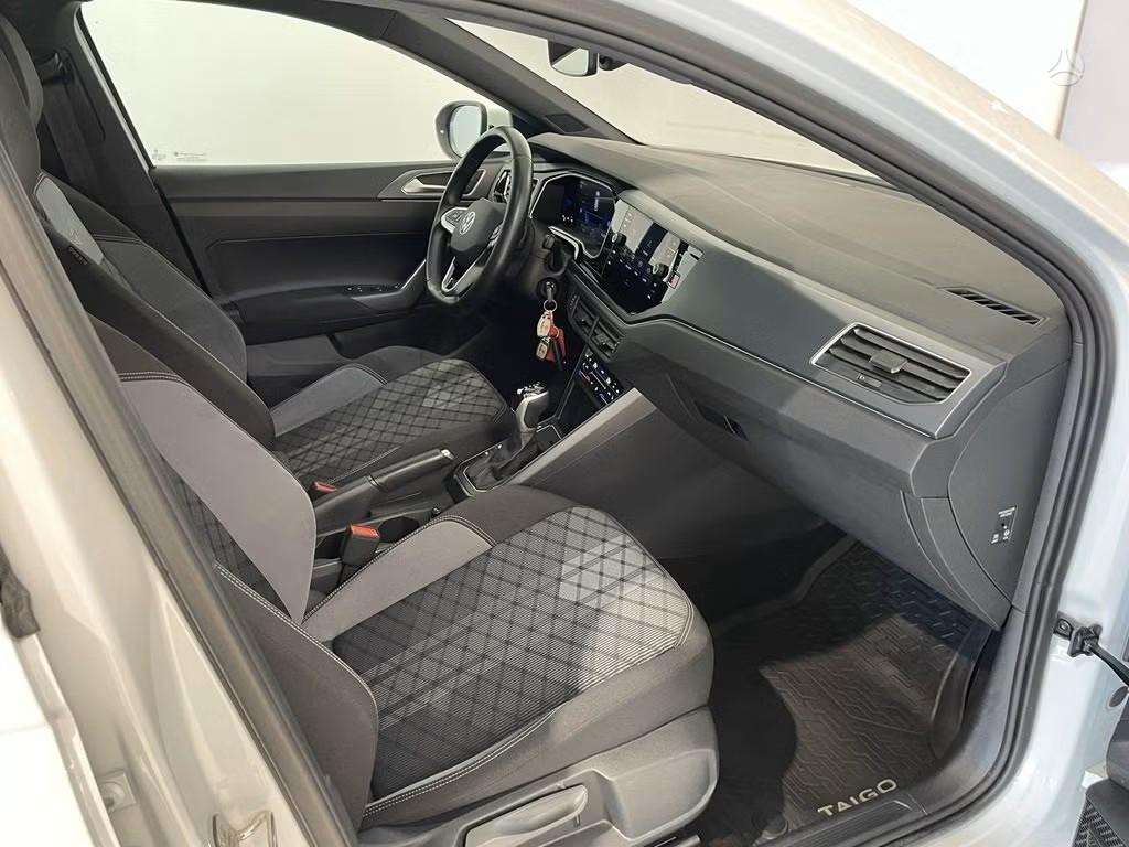 Volkswagen Taigo - 12