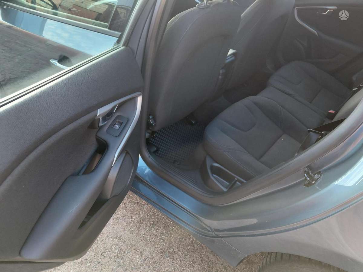 Volvo V40 - 11