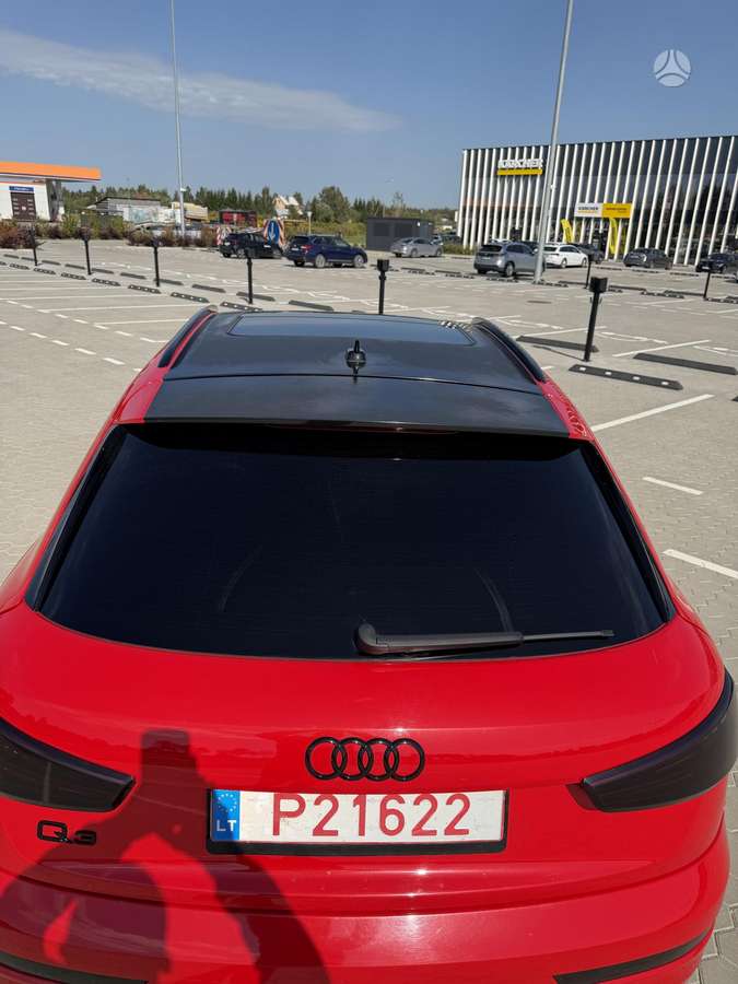 Audi Q3, 2.0 l., Внедорожник / Кроссовер