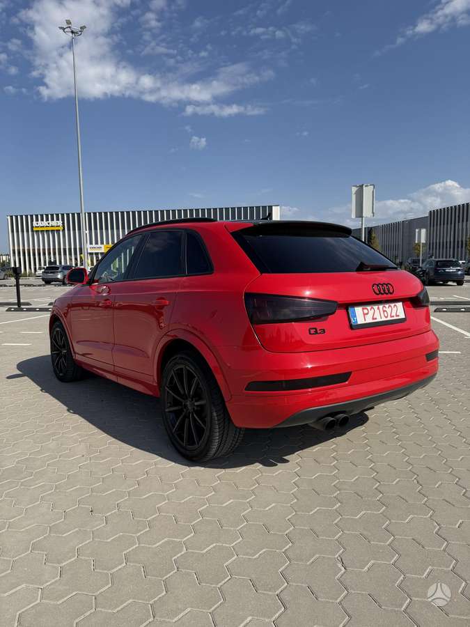 Audi Q3, 2.0 l., Внедорожник / Кроссовер