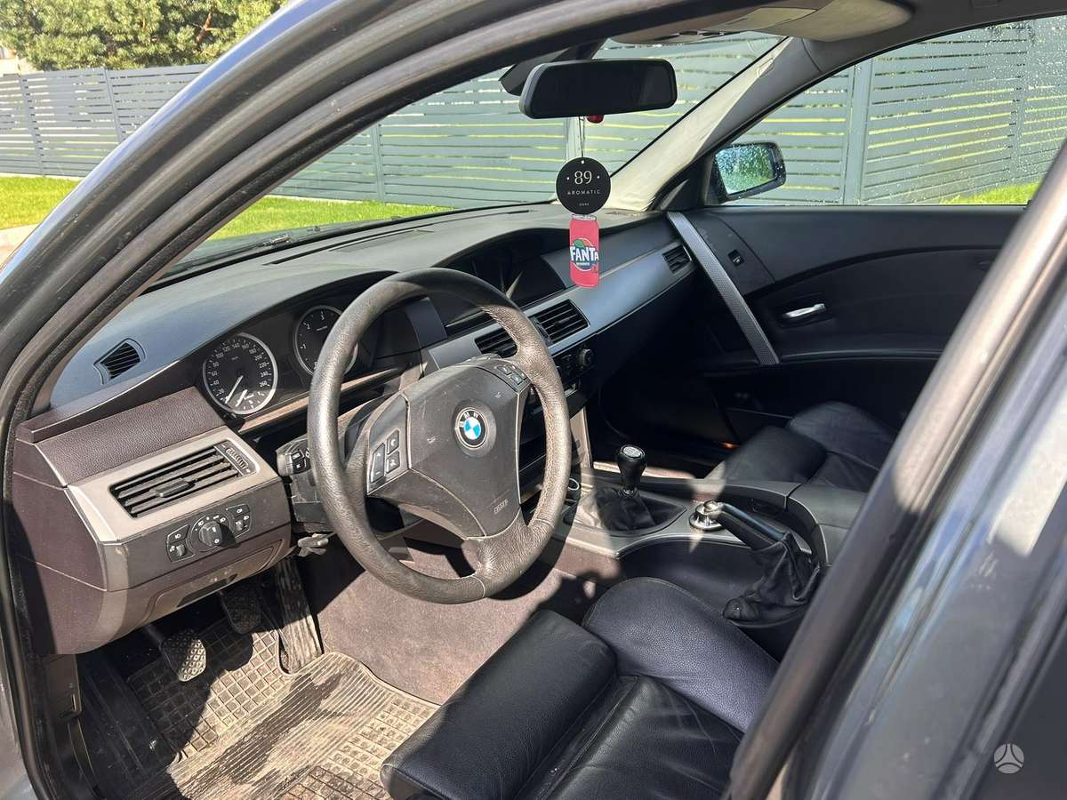 BMW 525, 2.5 l., wagon