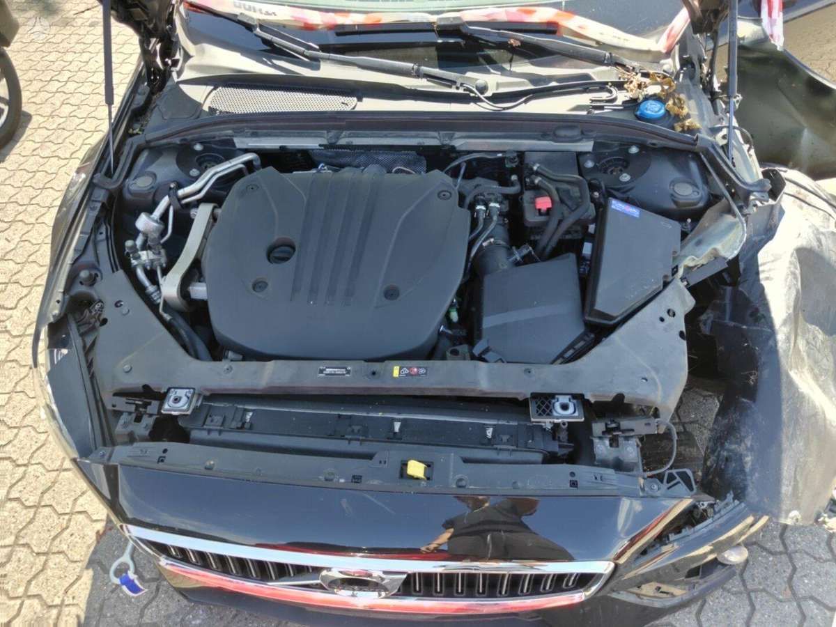 Volvo V60 dalimis. Variklio kodas b420t5