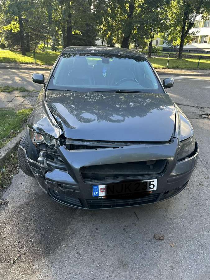 Volvo S40, Универсал