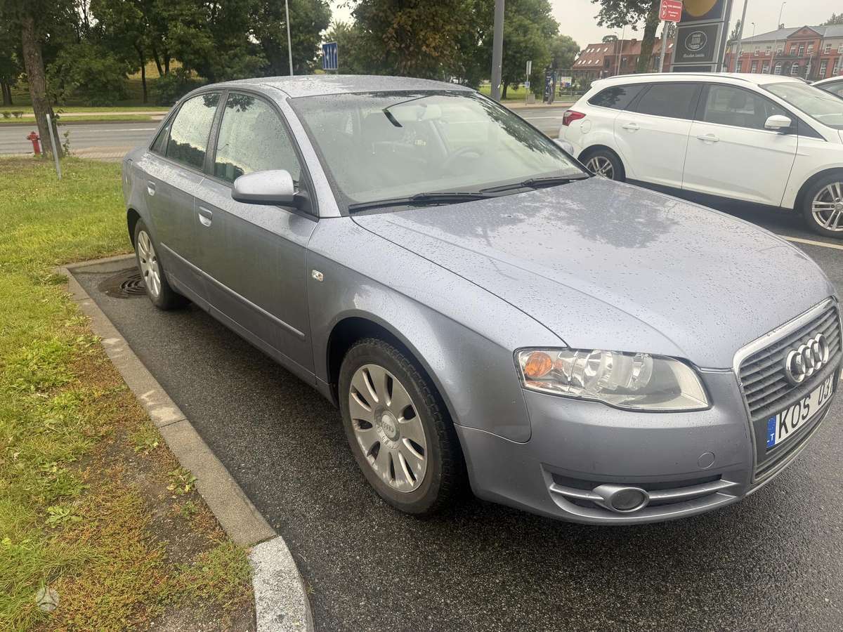 Audi A4, 2.0 l., Седан