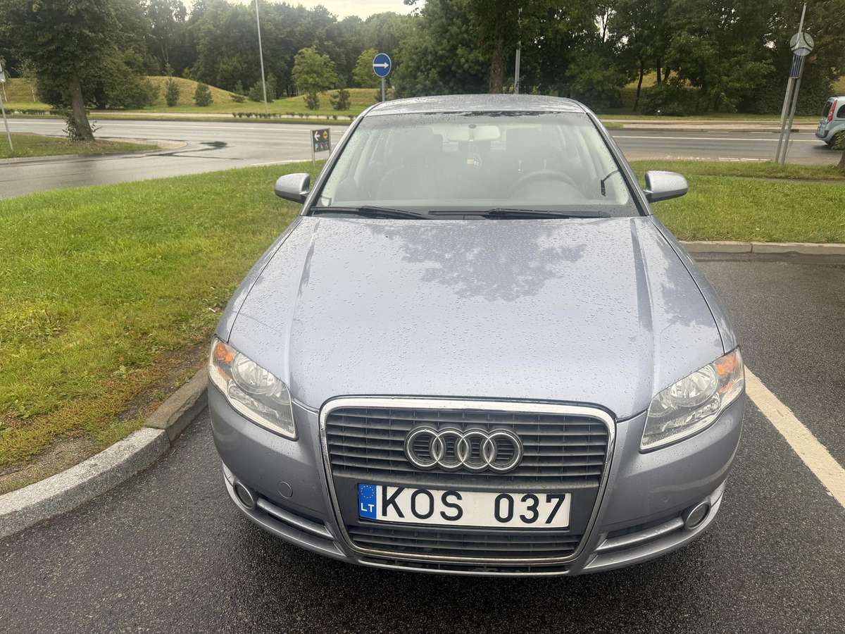 Audi A4, 2.0 l., saloon / sedan