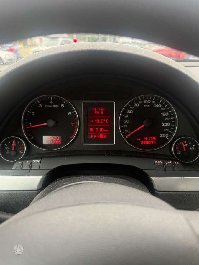 Audi A4, 2.0 l., Седан