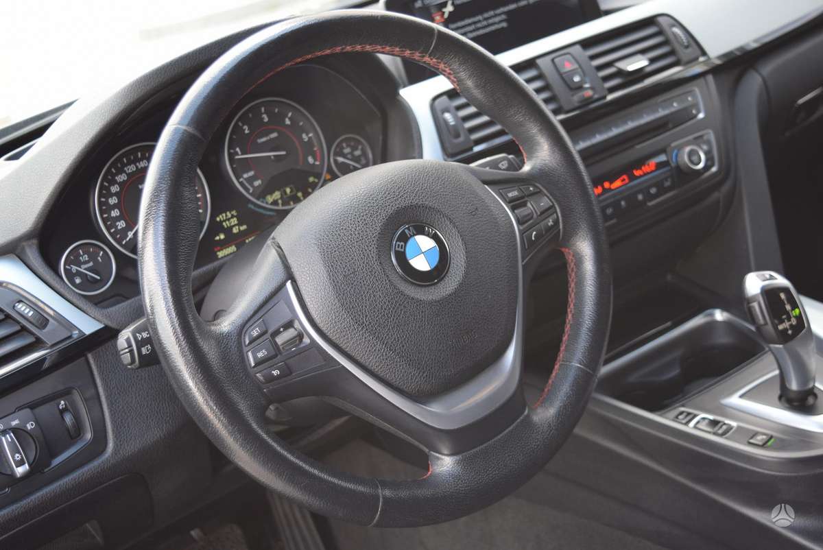 BMW 320, 2.0 l., wagon
