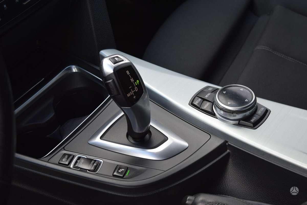 BMW 320, 2.0 l., wagon