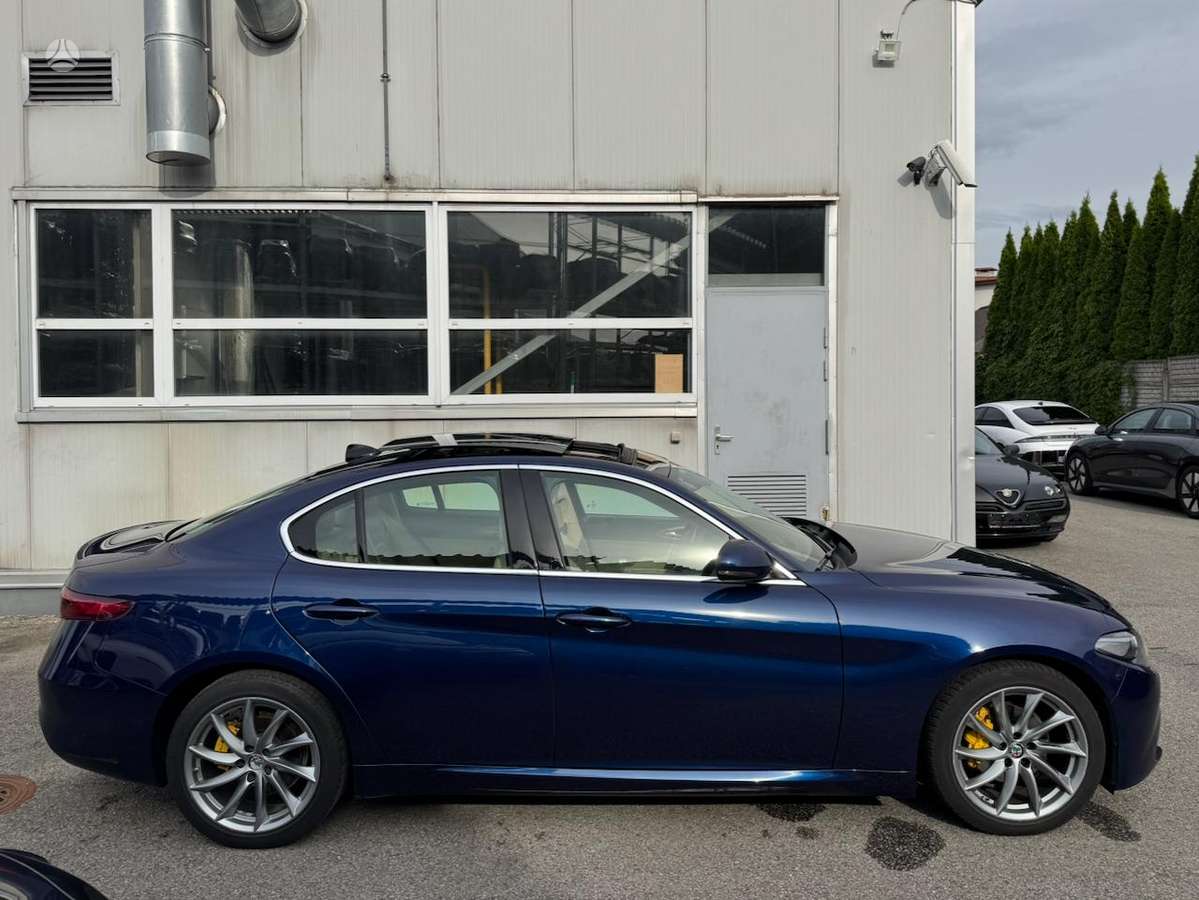 Alfa Romeo Giulia, 2.0 l., Седан