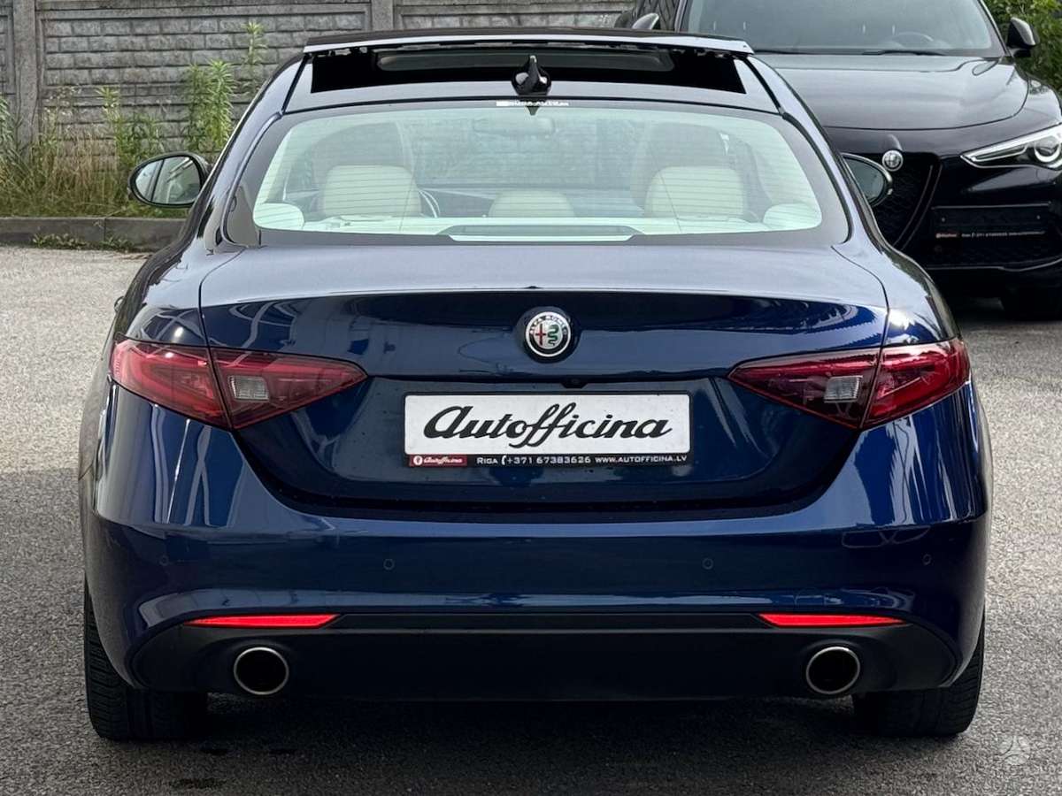 Alfa Romeo Giulia, 2.0 l., Седан