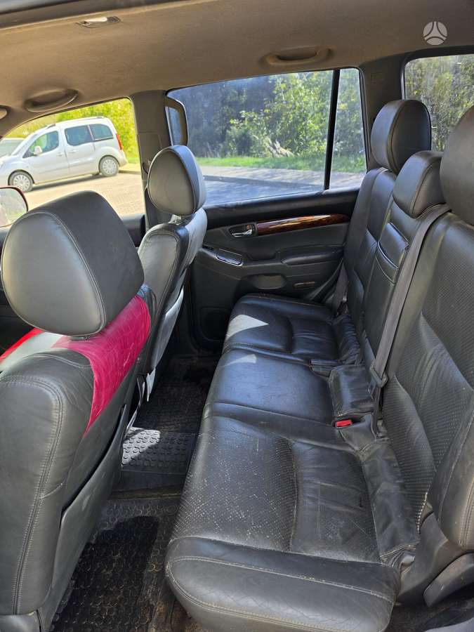 Toyota Land Cruiser - 5