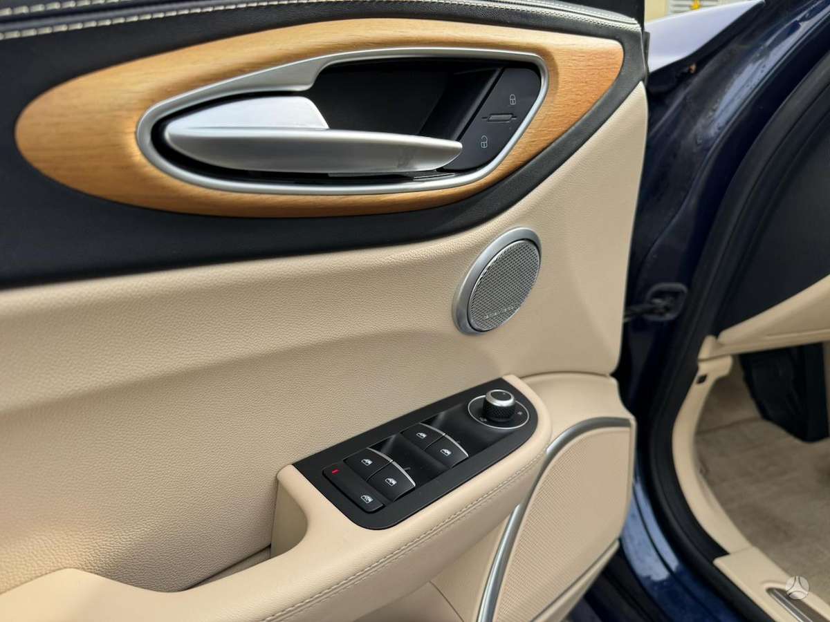 Alfa Romeo Giulia, 2.0 l., Седан