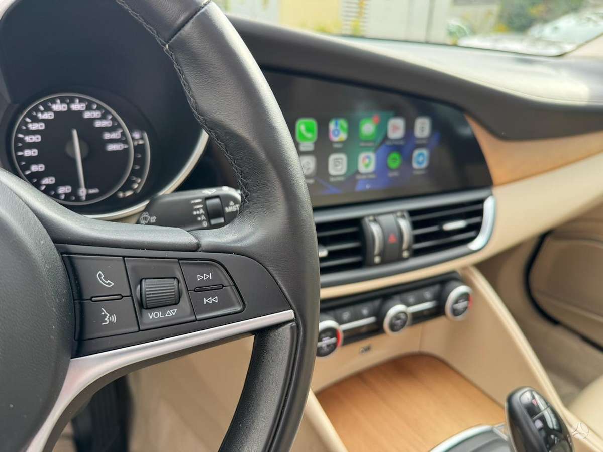 Alfa Romeo Giulia, 2.0 l., Седан