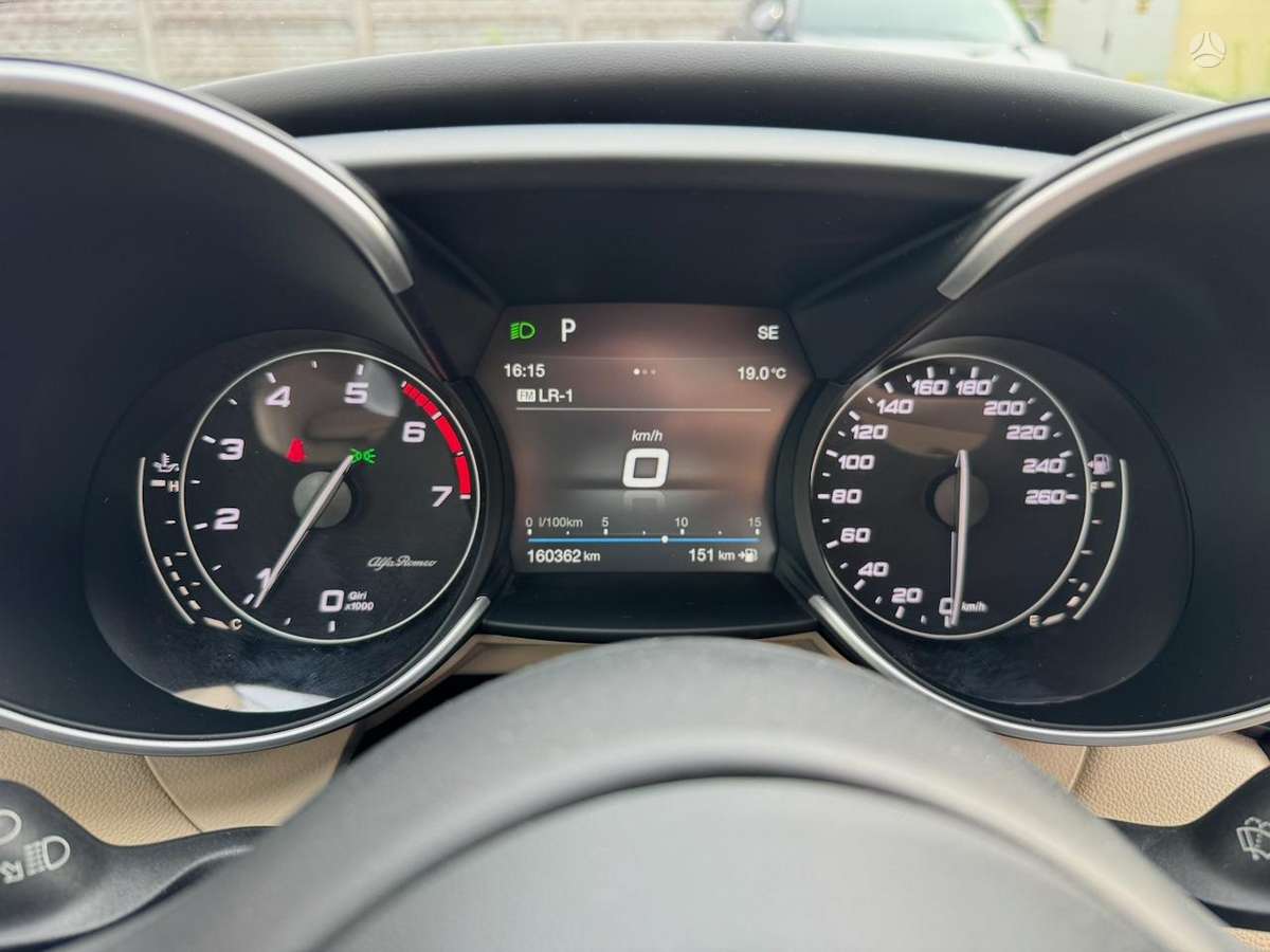 Alfa Romeo Giulia, 2.0 l., Седан