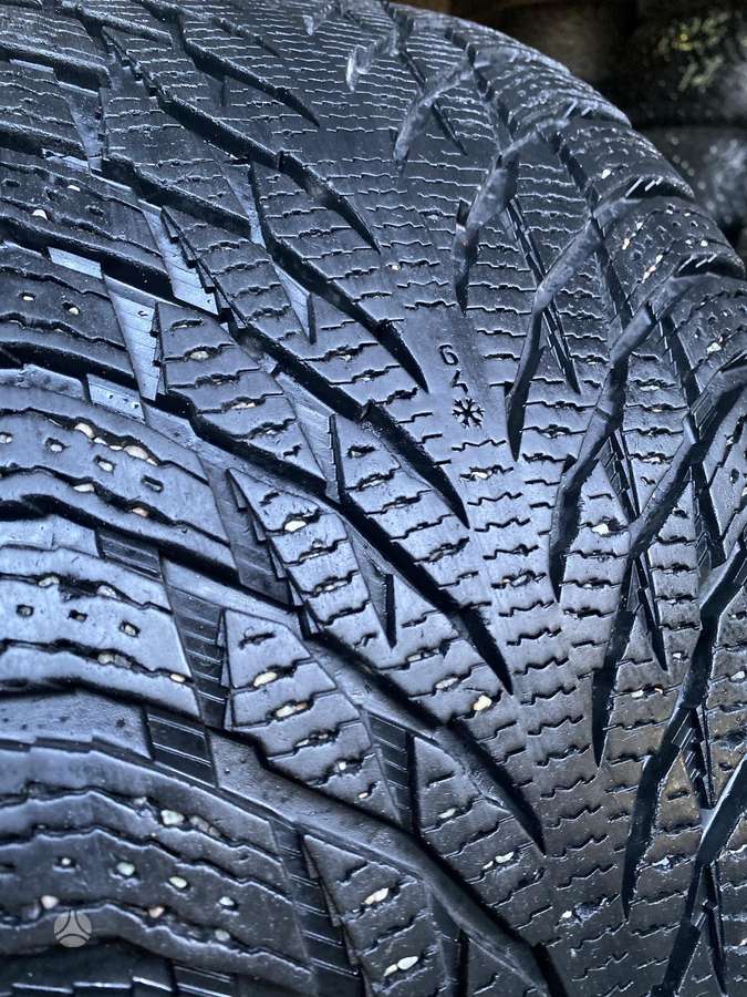 Nokian, winter 275/45 R20