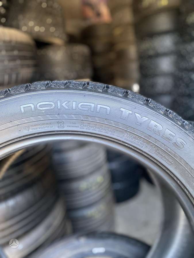 Nokian, žieminės 275/45 R20