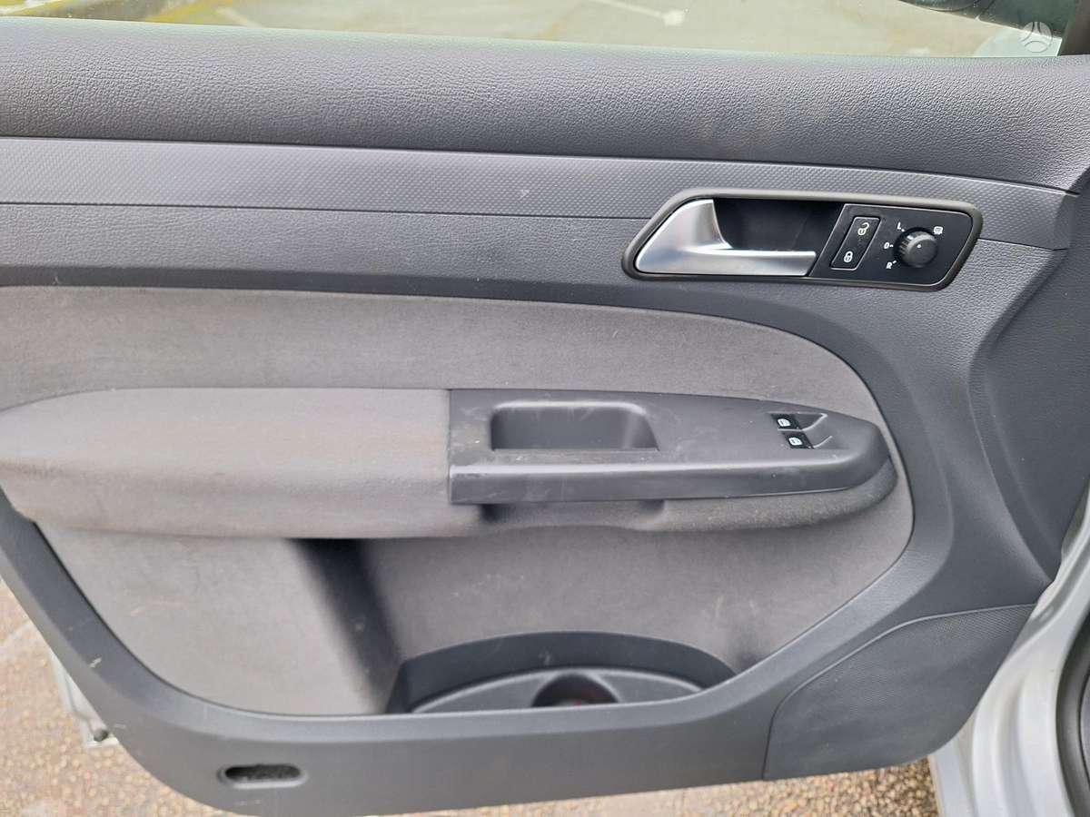 Volkswagen Caddy, 1.6 l., Минивэн