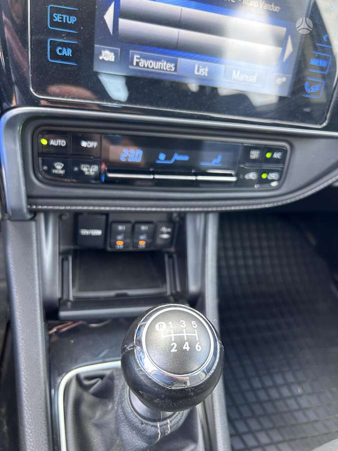 Toyota Auris - 9