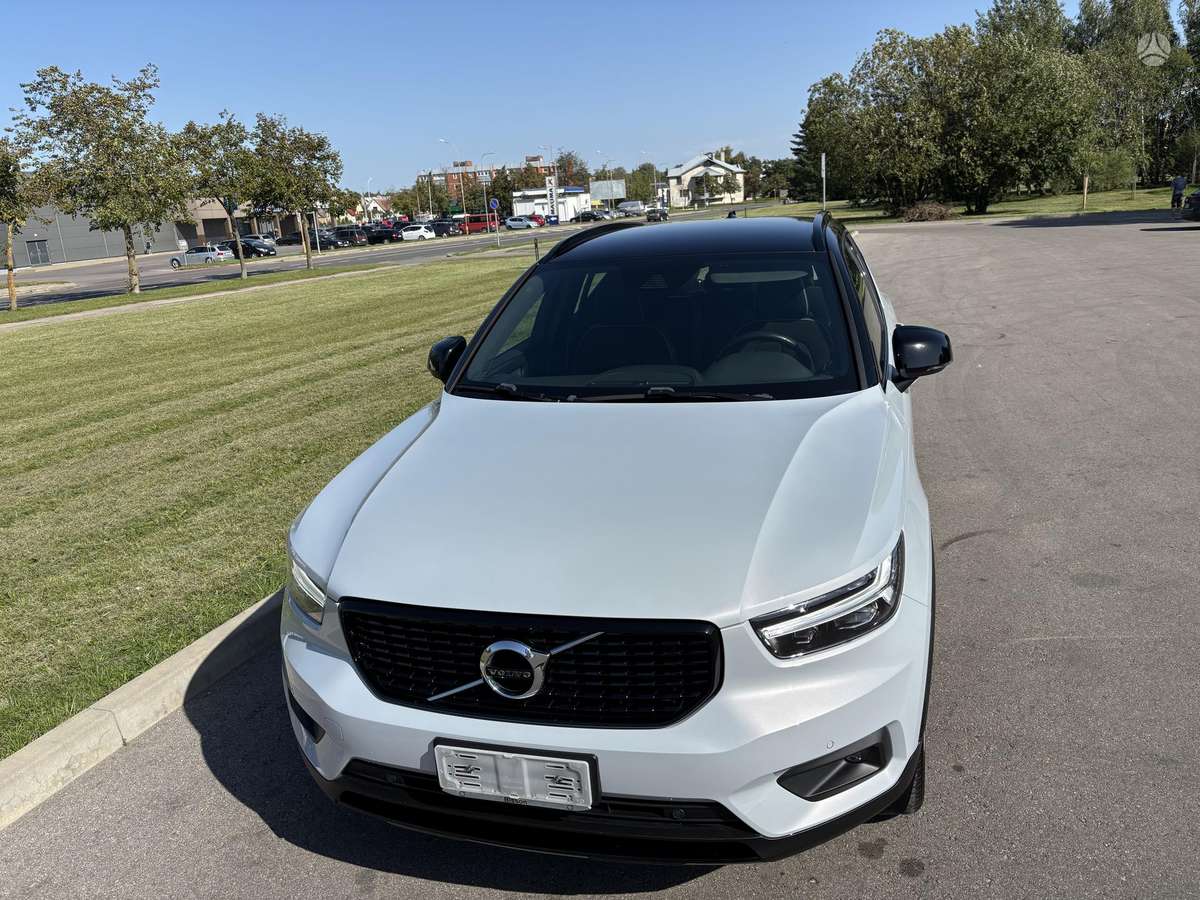 Volvo XC40 - 2