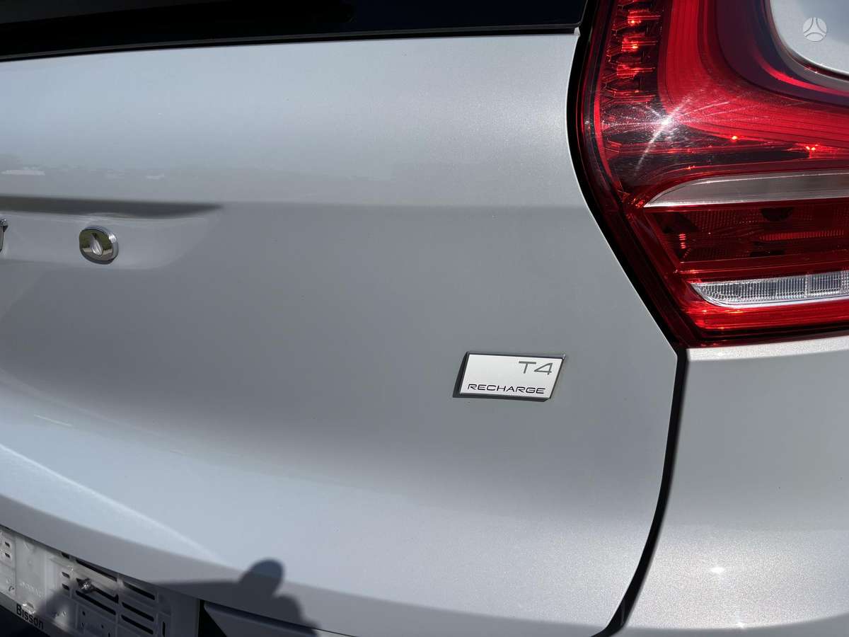 Volvo XC40 - 11