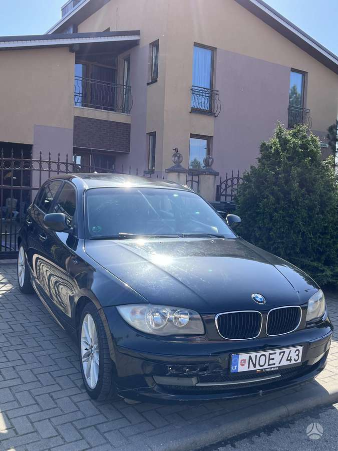 BMW 118, 2.0 l., hatchback