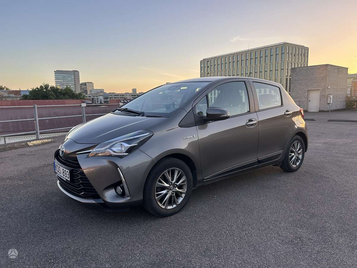 Toyota Yaris - 1