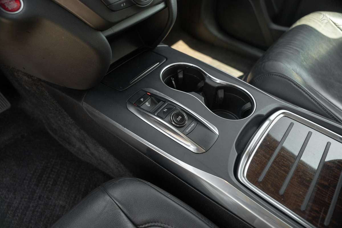 Acura MDX, 3.5 l., off-road / crossover