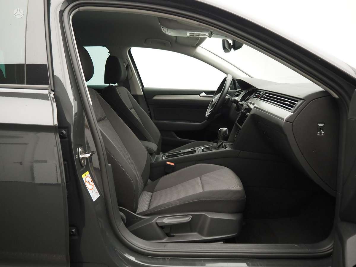 Volkswagen Passat, 2.0 l., Универсал
