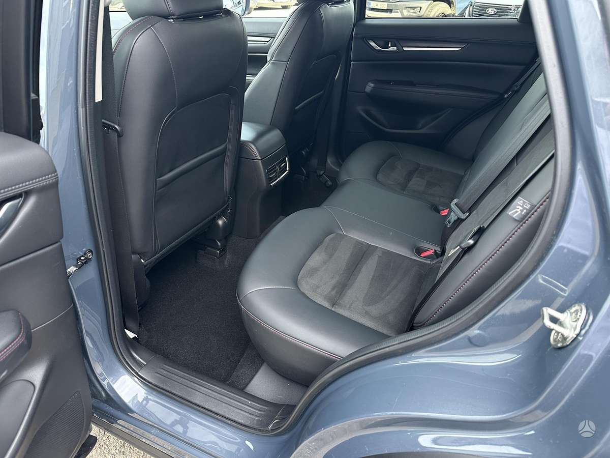 Mazda CX-5, 2.5 l., off-road / crossover