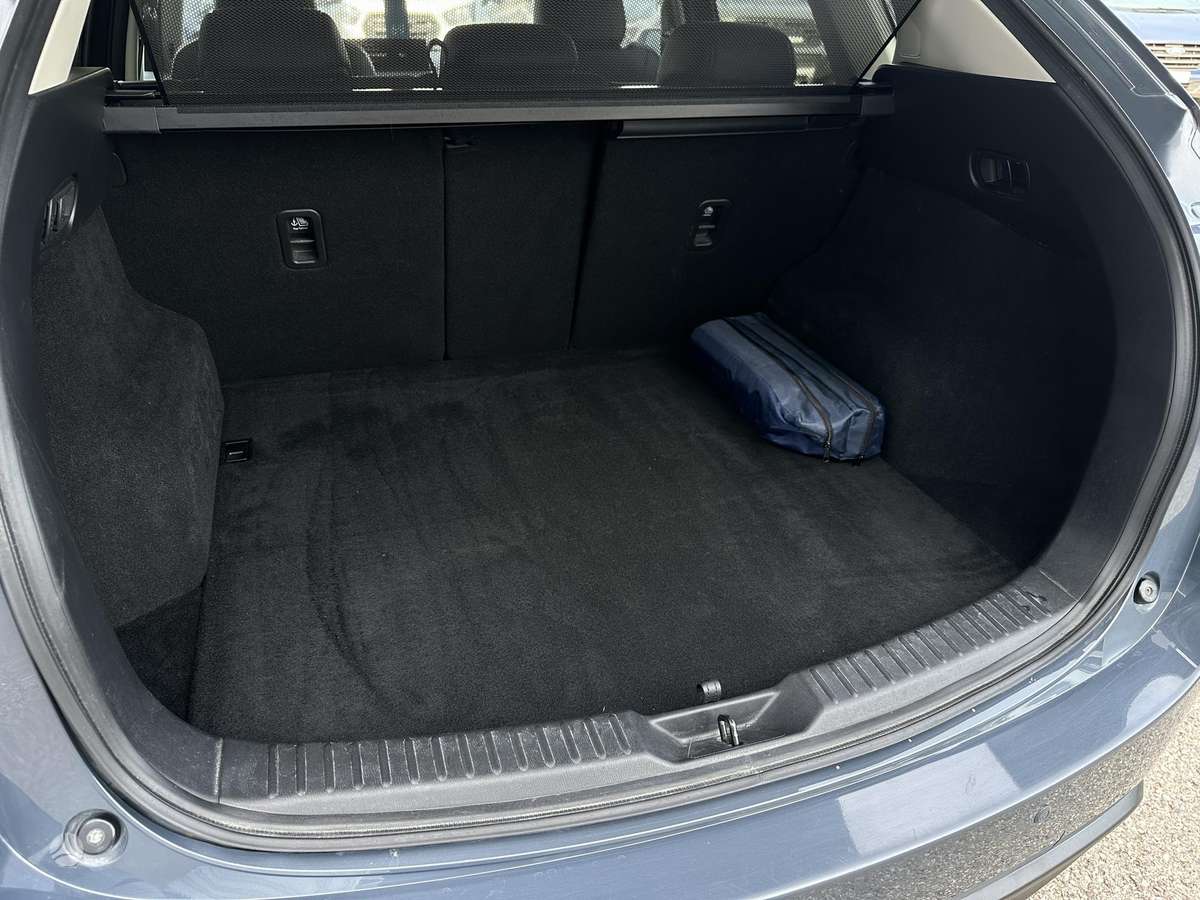 Mazda CX-5, 2.5 l., off-road / crossover