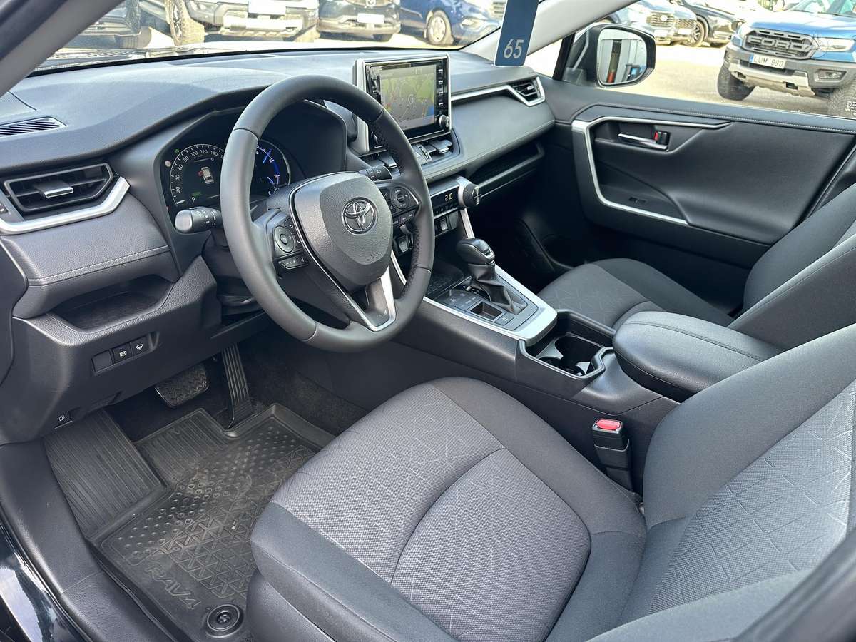 Toyota RAV4 - 9