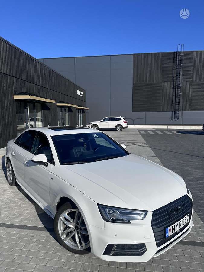 Audi A4, 2.0 l., Седан