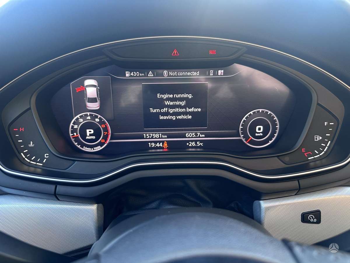 Audi A4, 2.0 l., Седан