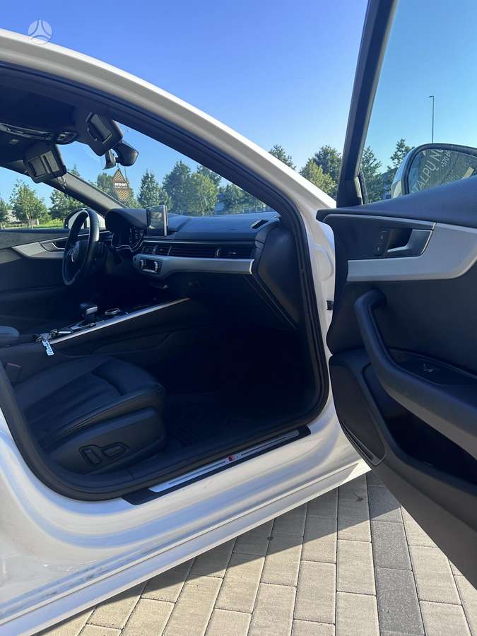 Audi A4, 2.0 l., sedanas