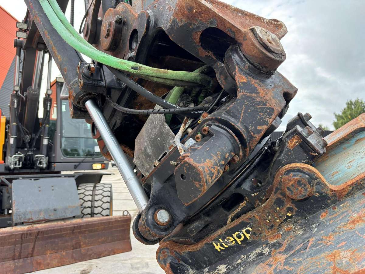 Volvo EWR 170 E, excavator