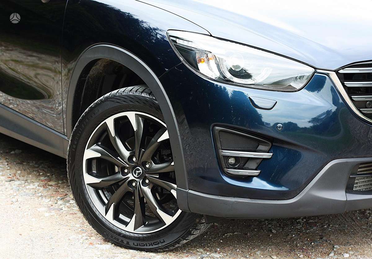 Mazda CX-5, 2.2 l., off-road / crossover