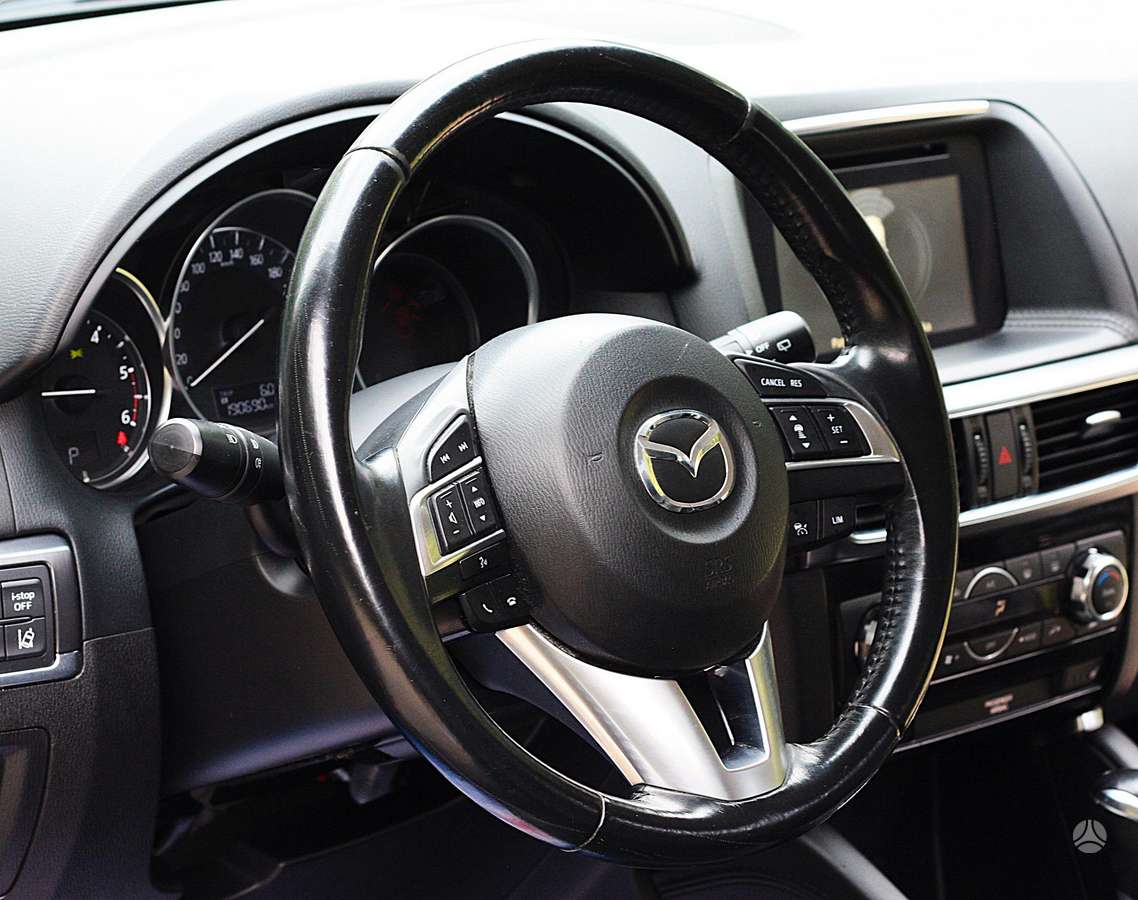 Mazda CX-5, 2.2 l., off-road / crossover