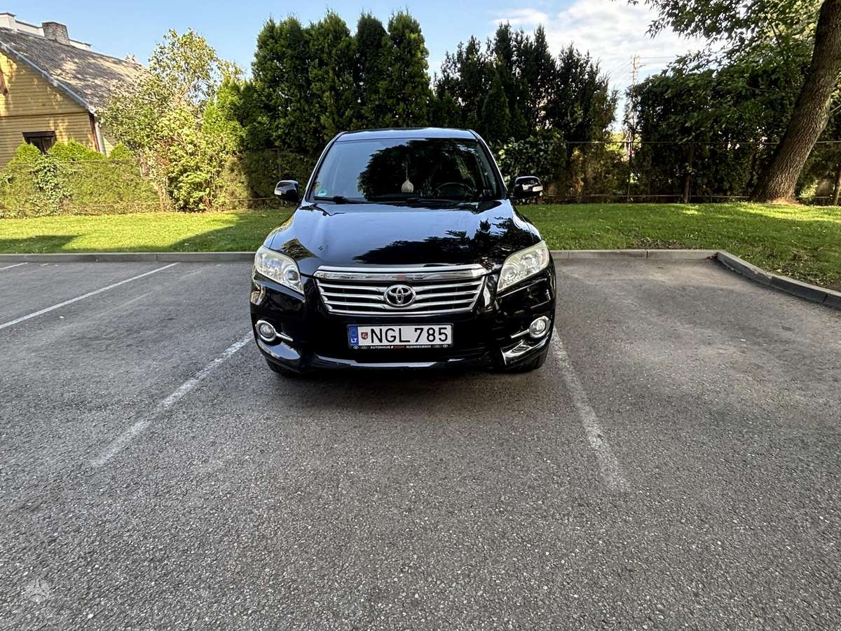 Toyota RAV4 - 5