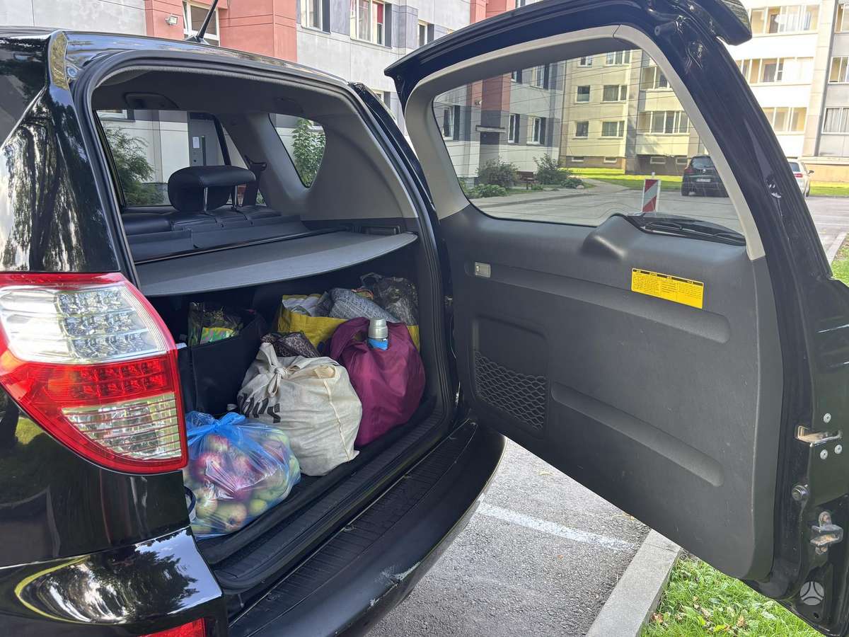 Toyota RAV4 - 12